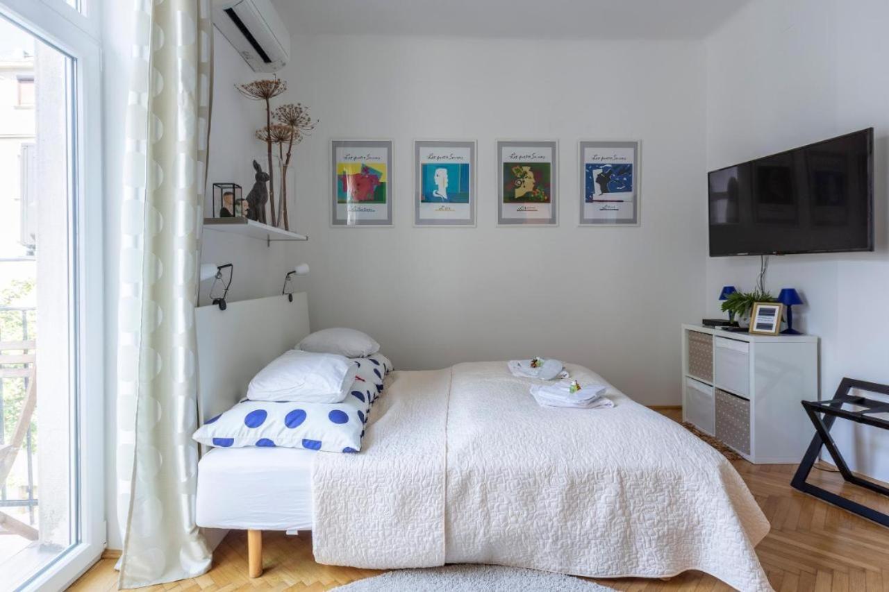 Gorgeous Flat Right Near The City Center Budapest Ngoại thất bức ảnh