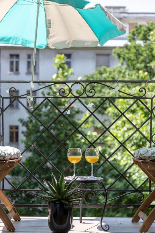 Gorgeous Flat Right Near The City Center Budapest Ngoại thất bức ảnh