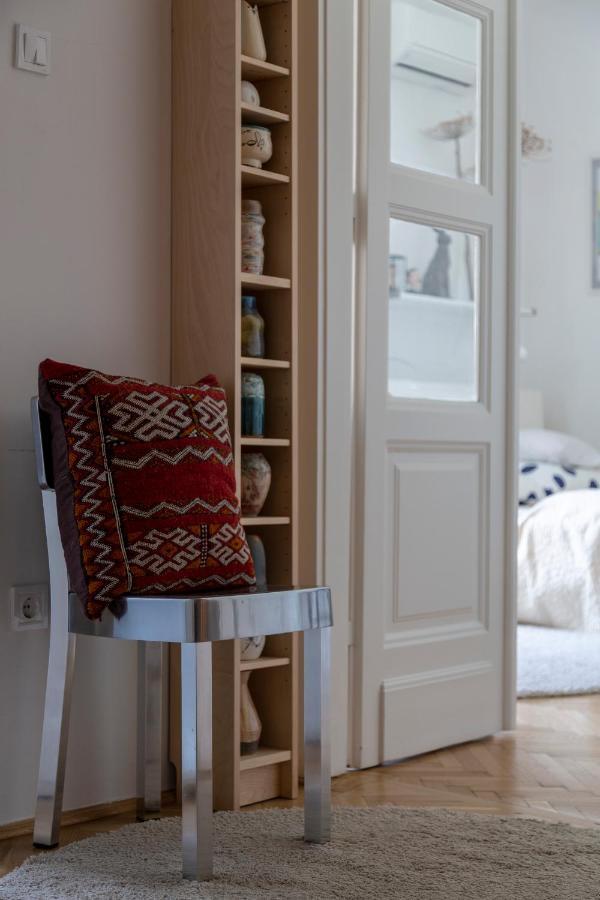 Gorgeous Flat Right Near The City Center Budapest Ngoại thất bức ảnh